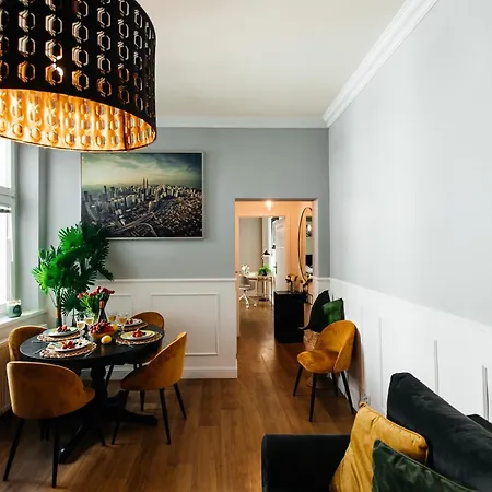 Maya's Flats & 69 - Zielona Gdańsk