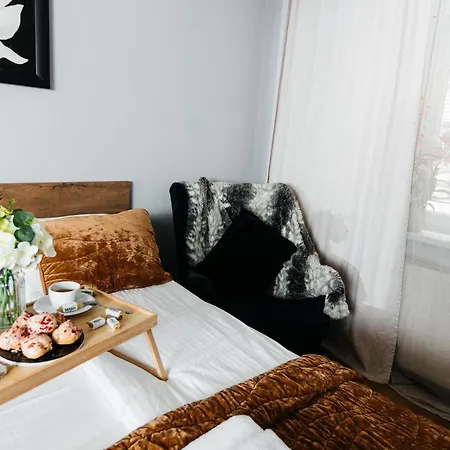 Maya's Flats & 69 - Zielona *